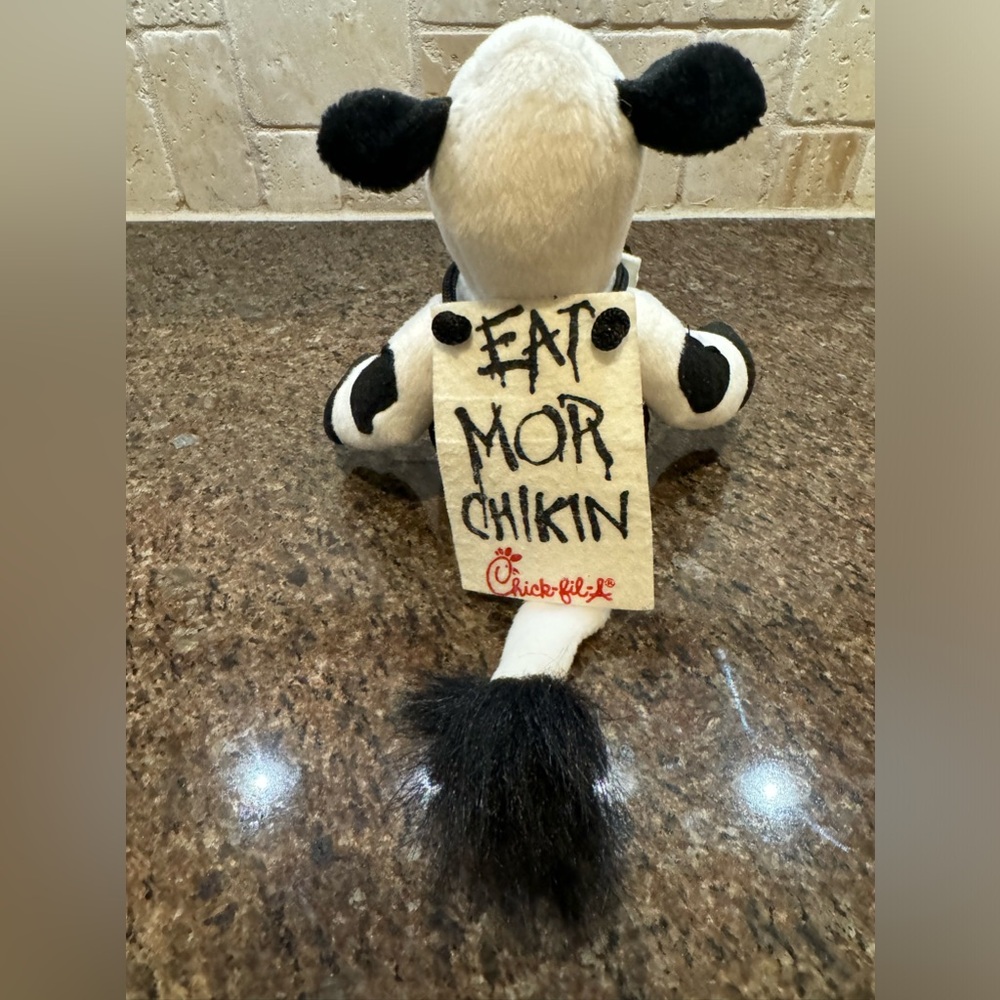 Chick-fil- A Mini Plush Stuffed Animal Eat Mor Chikin Eat More Chicken Caw - Picture 3 of 5